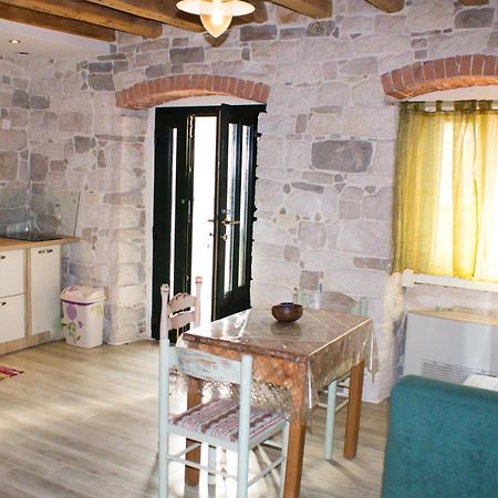 Appartement House Kvin à Baška Voda Extérieur photo