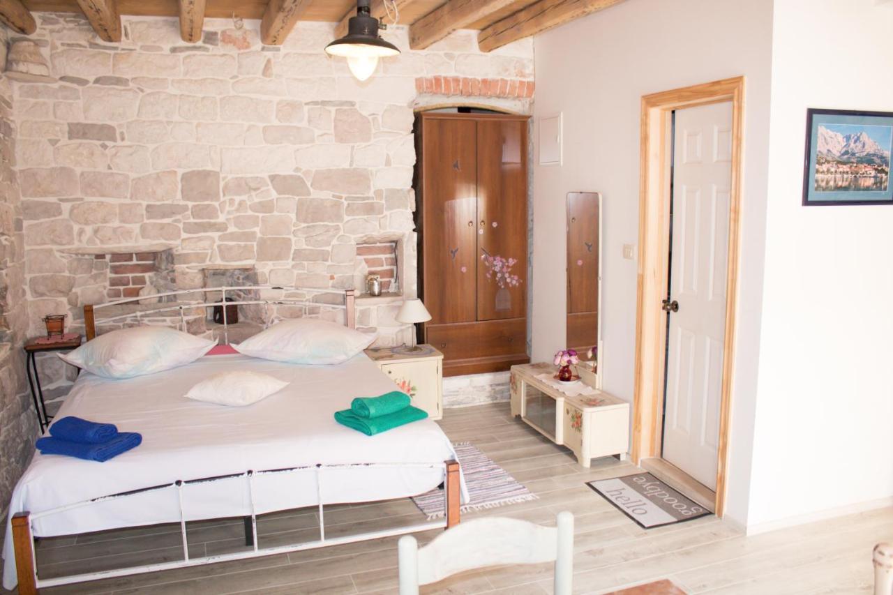 Appartement House Kvin à Baška Voda Extérieur photo